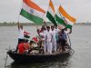 सीआईएसएफ के जवानों द्वारा तिरंगा वितरण एवं जागरूकता अभियान