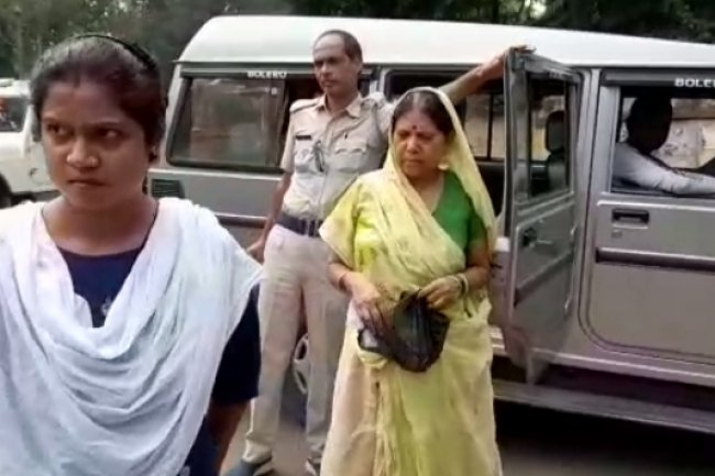 सांकतोड़िया फाड़ी पुलिस ने गांजा के साथ एक महिला को पकड़ा 