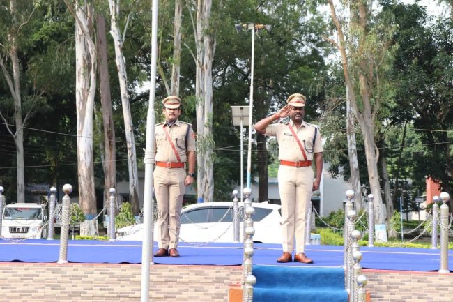पुरुलिया जिला पुलिस द्वारा पुलिस दिवस पालन किया गया.