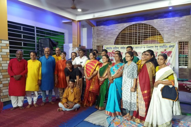 साहित्य संगीत कला मंच का स्थापना दिवस धूमधाम से संपन्न 
