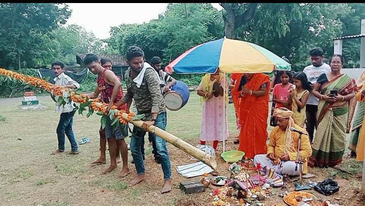 दुर्गापुर के तुलसीदास बॉयस क्लब का खुटी पूजा