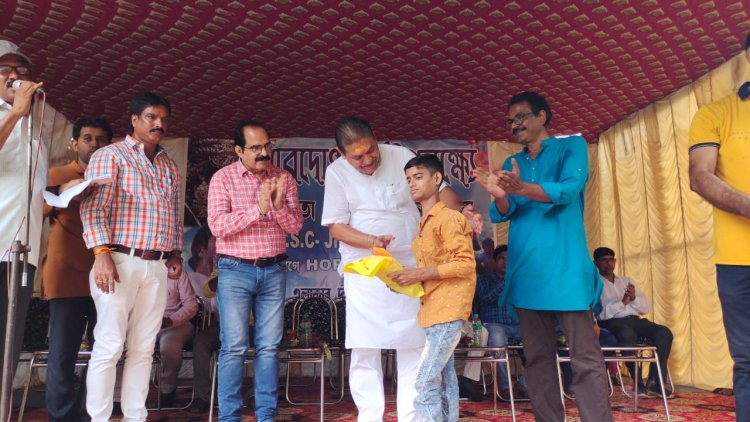 पांडेश्वर विधायक दिव्यांग बच्चों के संग बिताए कुछ पल