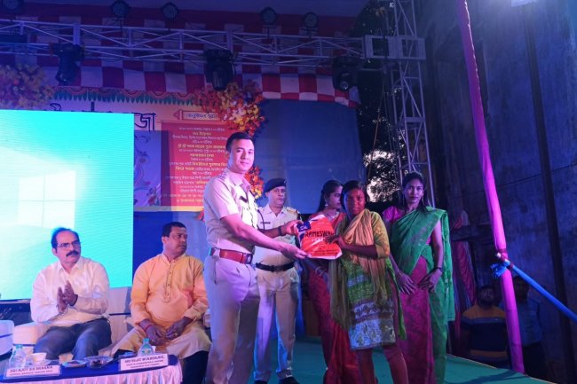 कमिश्नरेट के फरीदपुर थाना द्वारा सम्मान समारोह