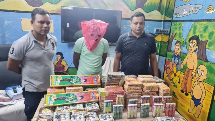 प्रतिबंधित पटाखो के खिलाफ पुलिस की मुहिम
