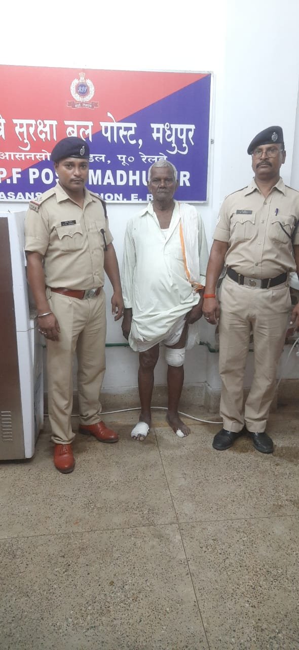 आरपीएफ द्वारा ऑपरेशन "यात्री सुरक्षा" के तहत एक यात्री के जीवन का बचाव