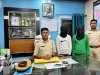 दुबराजपुर में चोरी के कुछ घंटे के अंदर बरामद हुए सोने के जेवरात दो गिरफ्तार