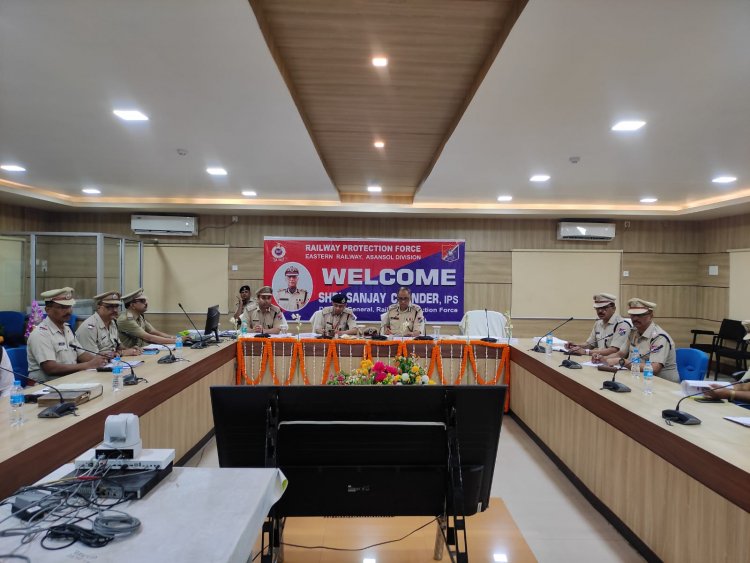 आरपीएफ डीजी ने किया आसनसोल डिवीजन का दौरा