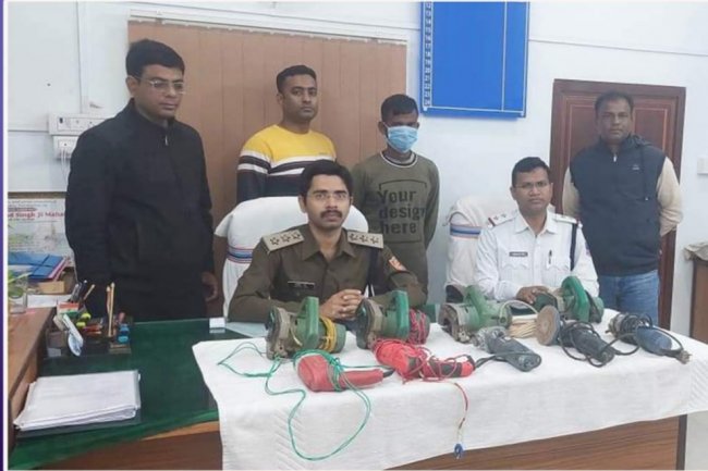 हीरापुर थाना पुलिस की सक्रियता से चोरी हुए सामान बरामद