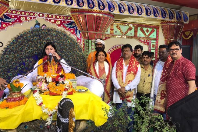 श्रीश्री पंचमुखी बालाजी धाम के वार्षिकोत्सव को लेकर निकली कलश यात्रा भगवत कथा का हुआ शुभारम्भ