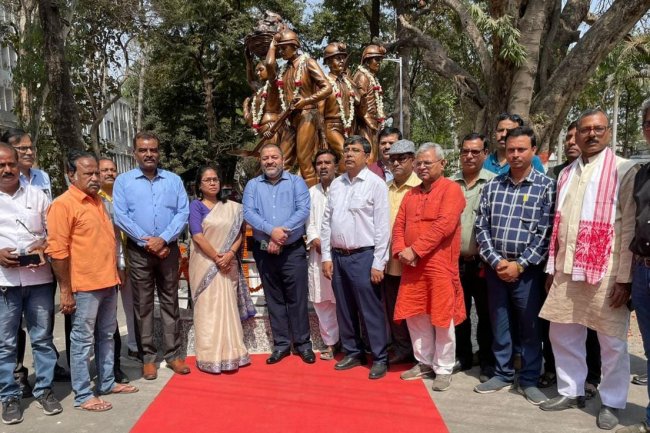 ईसीएल मुख्यालय में किया गया कोल परिवार आकृति का अनावरण