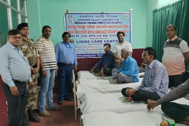 डीवीसी ने दुर्गापुर में 25 ग्रामीणों को नि शुल्क मोतिया बिंद आपरेशन लायंस क्लब में कराए  मलय 