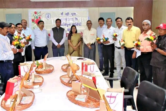 ईसीएल मुख्यालय में सेवानिवृत्ति सम्मान समारोह का आयोजन