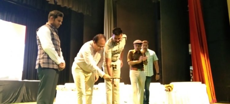 कमिश्नरेट पुलिस द्वारा यूपीएससी की तैयारी के लिए पठन-पाठन की सामग्री दी गई