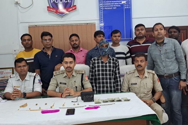 हीरापुर थाने पुलिस को मिली सफलता चोरी कांड में दो शातिर गिरफ्तार