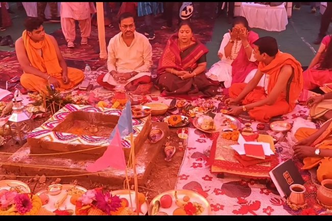 अस्पताल निर्माण के पहले हुआ भूमि पूजन