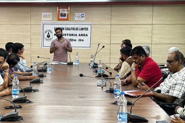 कुनुस्तोड़िया क्षेत्र में पर्यावरण जागरुकता संबंधी सेमिनार 