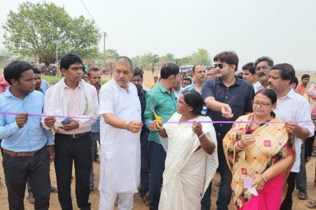 पश्चिम बर्दवान में चहुमुखी विकास हो रहा है नरेंद्र नाथ चक्रवर्ती