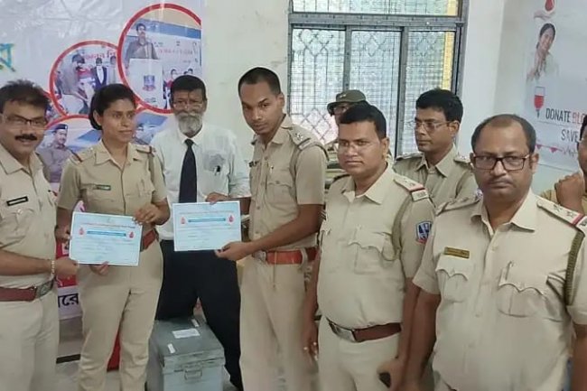 हीरापुर थाना पुलिस की ओर से रक्तदान शिविर का आयोजन 