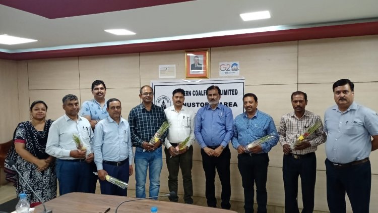 कुनुस्तोड़िया क्षेत्र में आगत नये अधिकारियों का स्वागत 