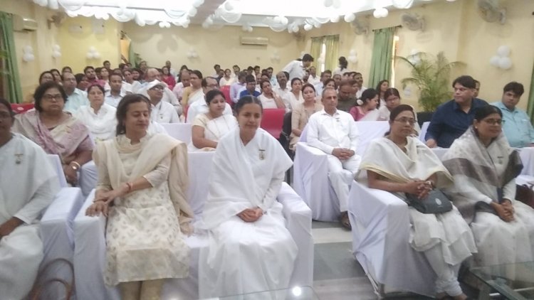 क्रोध से शांति और संकट में शांति विषय पर एक सेमिनार का आयोजन