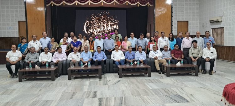 आईएससी के कई अधिकारियों की पदोन्नति