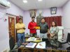 सुरक्षा गार्ड की बहादुरी पर क्षेत्र प्रबंधक द्वारा सम्मानित