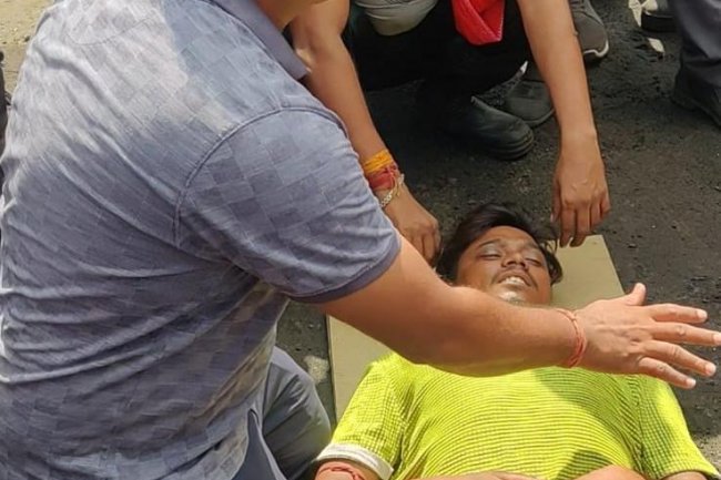 कुनुस्तोड़िया कोलियरी में सीपीआर का डेमोन्स्ट्रेशन 