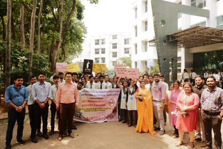बंगाल कॉलेज ऑफ फार्मास्युटिकल साइंसेज एंड रिसर्च द्वारा रैगिंग के खिलाफ जागरूकता रैली