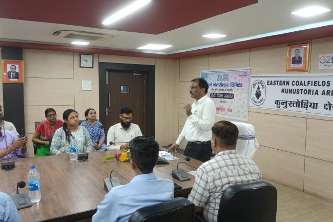 कुनुस्तोड़िया क्षेत्र में हिंदी दिवस समारोह का भव्य आयोजन