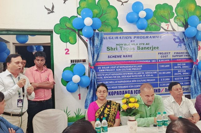 कजोरा पंचायत के कोपाडांगा गांव को डीवीसी द्वारा आदर्श ग्राम बनाने के लिए कई सारी योजना की शुरुआत के साथ गांव में 20 सोलर स्ट्रीट लाइट का माननीय विधायक के कर कमलो से हस्तांतरण