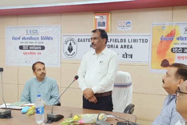 कुनुस्तोड़िया क्षेत्र में हिंदी साहित्यकार सम्मान समारोह 