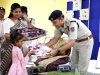 बांकुड़ा जिला पुलिस द्वारा जरूरतमंदों को वस्त्र वितरण