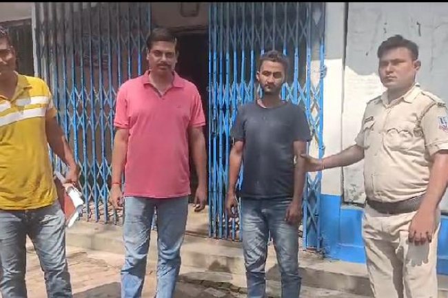 कुल्टी मे हुऐ गोली कांड के 24 घंटे के भीतर पुलिस ने पकड़ा आरोपी को