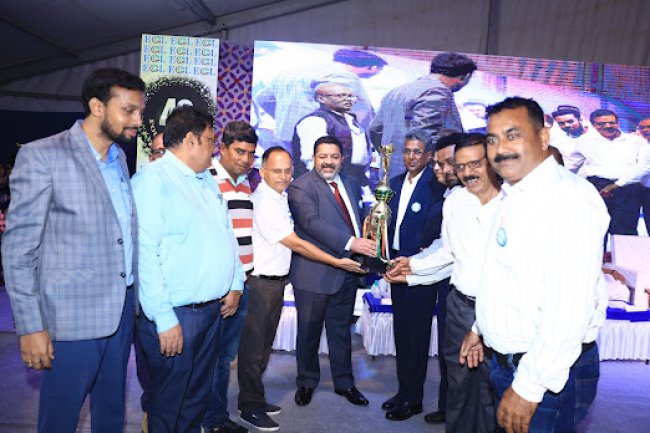 ईसीएल में 49वें स्थापना दिवस के अवसर पर सर्वश्रेष्ठ कर्मी हुए सम्मानित 