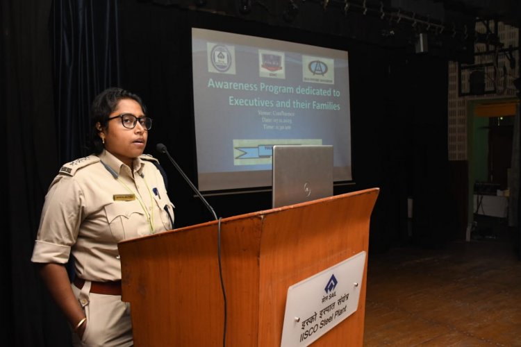 आईएसपी टाउनशिप में घटनाओं को रोकने के लिए पुलिस का जागरूकता कार्यक्रम