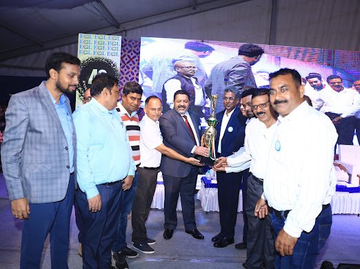 ईसीएल में 49वें स्थापना दिवस के अवसर पर सर्वश्रेष्ठ कर्मी हुए सम्मानित 