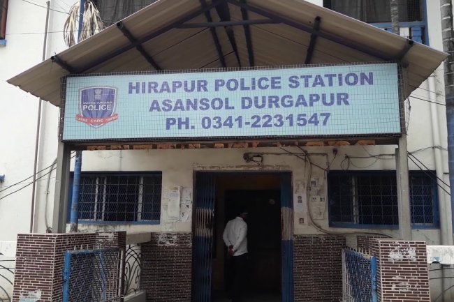 एएमसी के अधिकारी पर हमला करने के आरोप में पुलिस ने दो आरोपियों को पकड़ा 
