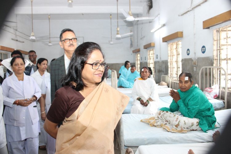 ईसीएल में पहली बार नि शुल्क मोतियाबिंद सर्जरी शिविर का आयोजन