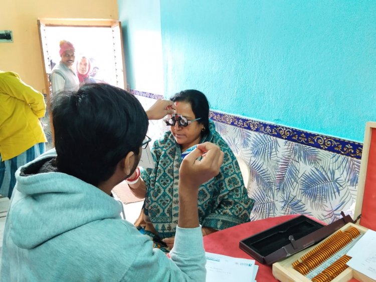 जय बालाजी इंडस्ट्रीज का निशुल्क नेत्र जांच शिविर