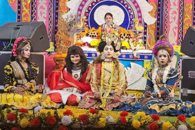 जब कोई लक्ष्मी नारायण को पूजता है या सेवा करता है तो उन्हें भगवान की कृपा स्वयं प्राप्त हो जाती है अनुराधा सरस्वती