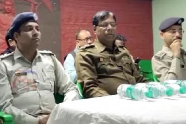 सरस्वती पूजा के आयोजन को लेकर दुबराजपुर थाना में शांति समिति की बैठक 