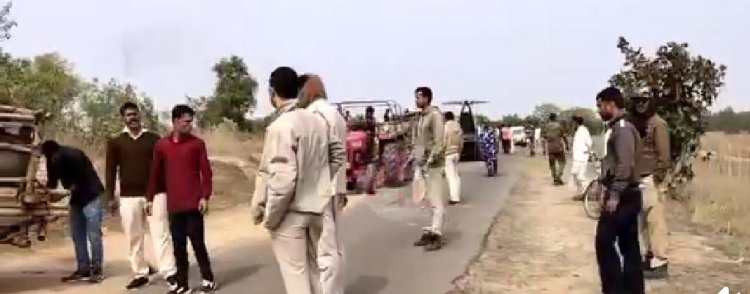 अवैध कोयले से लदे दर्जनों गाड़ियों को पुलिस ने जप्त किया 
