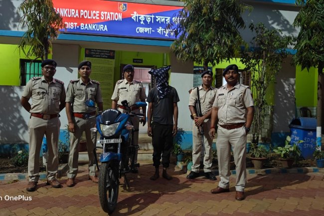 24 घंटे के भीतर चोरी हुई मोटरसाइकिल बरामद 