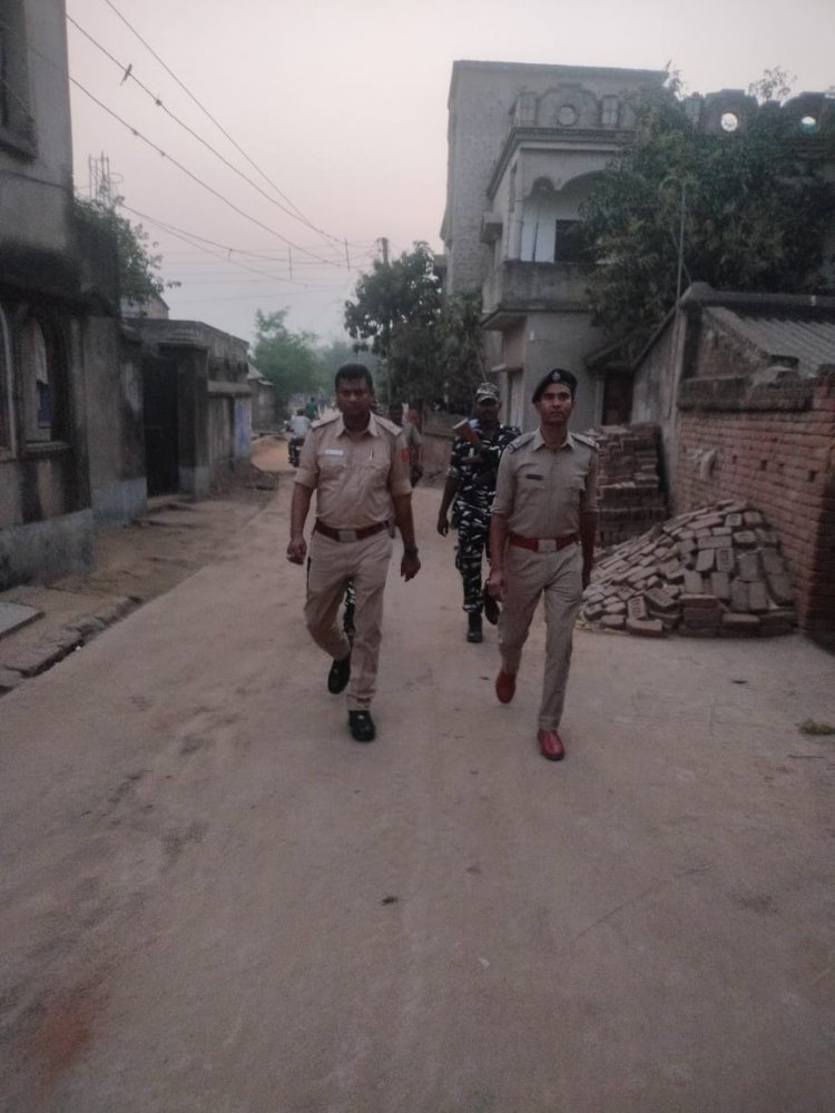 बिरभूम जिले में पुलिस एवं केंद्रीय बल के जवानों का रूट मार्च