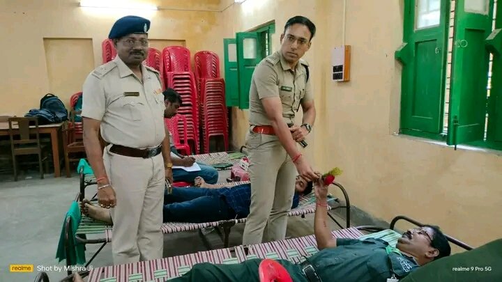 बर्दवान पुलिस स्टेशन परिसर में रक्तदान शिविर का आयोजन