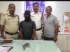 अंडाल थाना पुलिस ने अग्निअस्त्र के साथ एक युवक को किया गिरफ्तार 
