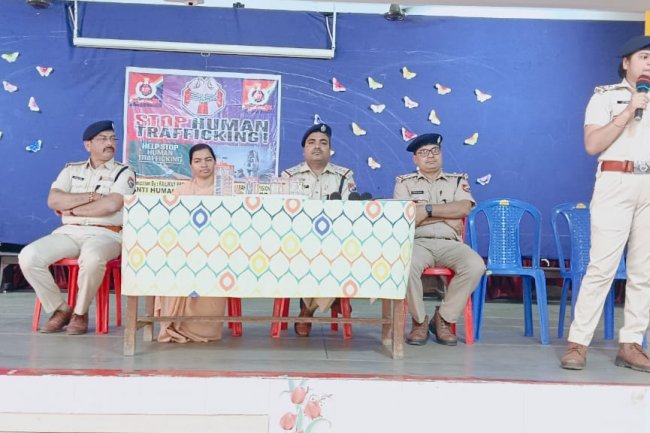 आरपीएफ दुर्गापुर की ओर से जागरूकता कार्यक्रम