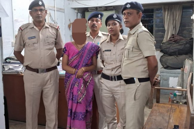 मेजिया थाना पुलिस की तत्परता से लापता महिला की सकुशल घर वापसी