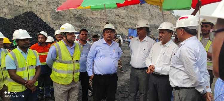 कोल इंडिया लिमिटेड के अध्यक्ष ने किया ईसीएल की नारायणकुड़ी हाईवाल माइनिंग परियोजना का दौरा 