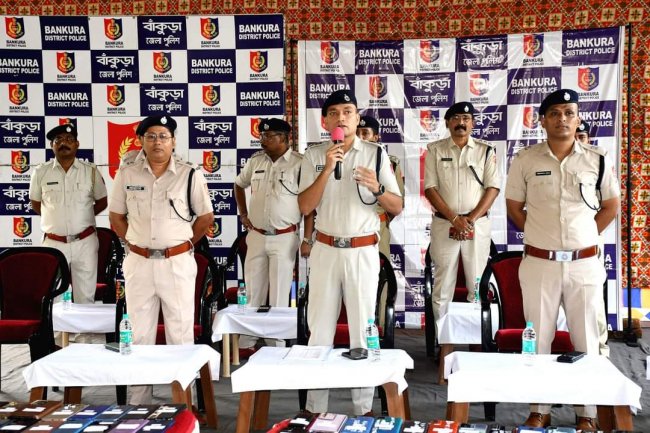 बांकूड़ा जिला पुलिस ने गुम हुए मोबाइल फोन किये बरामद 
